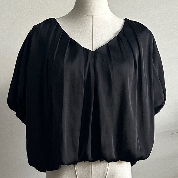 ASTR Women’s Boxy Bubble Hem Black Satin Feminine Whimsical Coquette Blouse Med - Picture 1 of 8